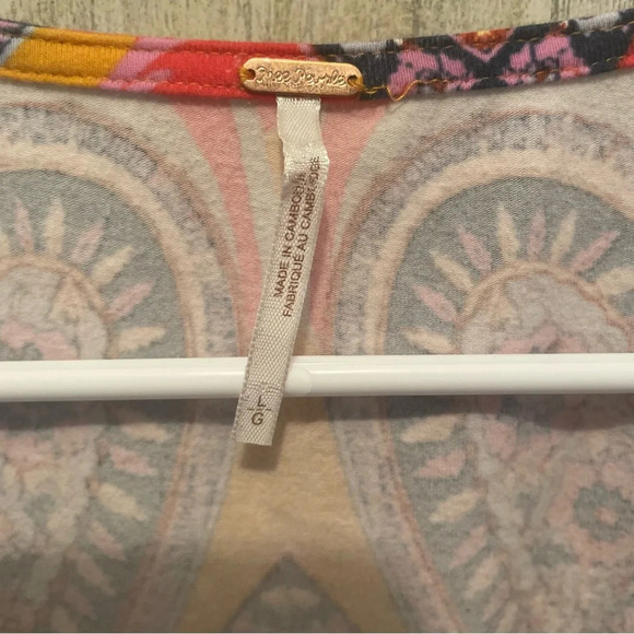 Free People Pick a Place V-Neck Bodysuit- Boho Abstract Paisley Print size L - Picture 5 of 8